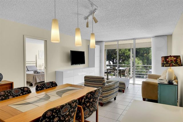 4898 NW 29th Court 304, Lauderdale Lakes, FL 33313