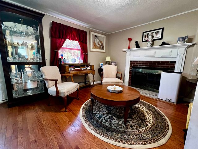 5 Russell Street, Rochester, NH 03867