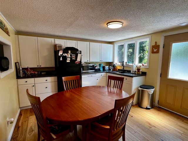 5 Russell Street, Rochester, NH 03867