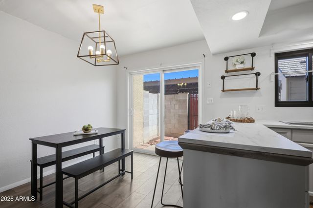 2724 W MCLELLAN Boulevard 119, Phoenix, AZ 85017