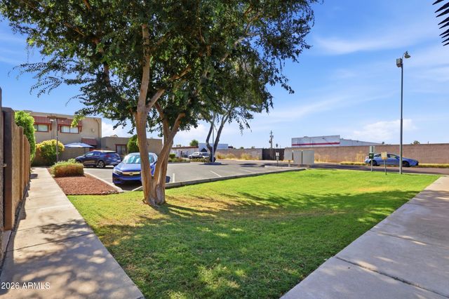 2724 W MCLELLAN Boulevard 119, Phoenix, AZ 85017