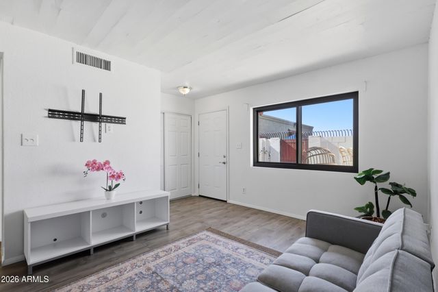 2724 W MCLELLAN Boulevard 119, Phoenix, AZ 85017