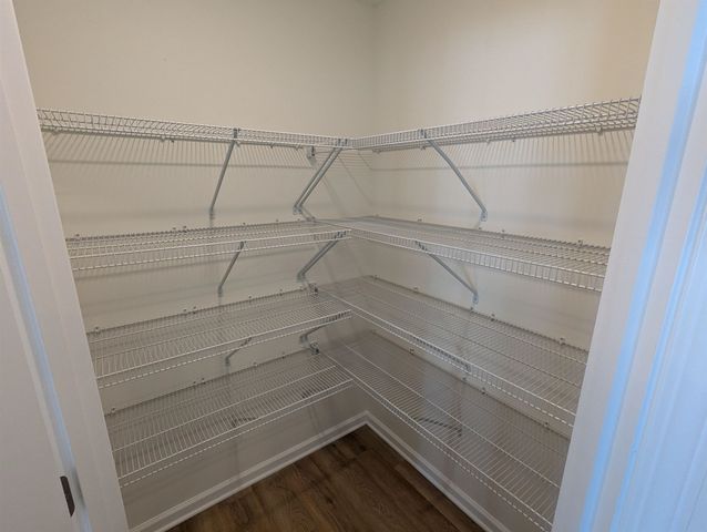 1479 Livingston Lakes Way, Fort Wayne, IN 46818