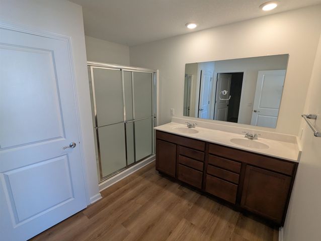 1479 Livingston Lakes Way, Fort Wayne, IN 46818