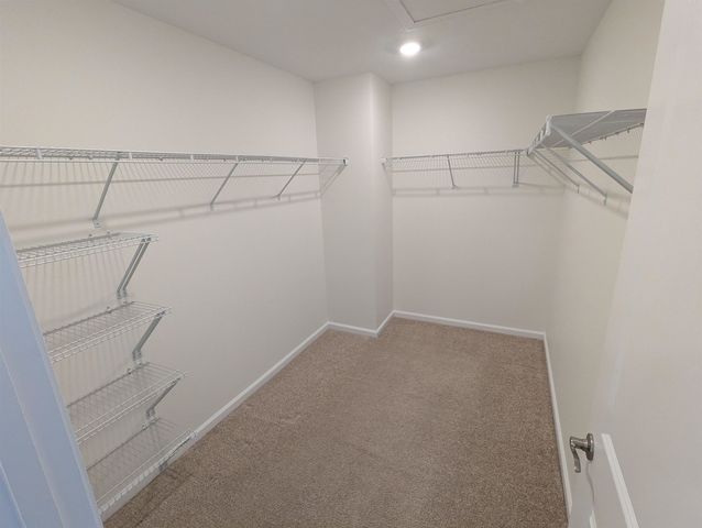 1479 Livingston Lakes Way, Fort Wayne, IN 46818