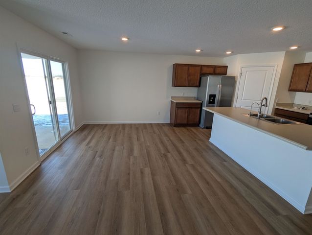 1479 Livingston Lakes Way, Fort Wayne, IN 46818