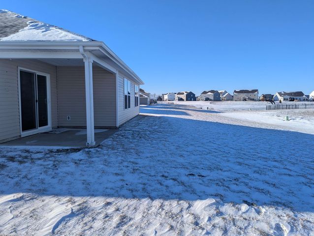 1479 Livingston Lakes Way, Fort Wayne, IN 46818