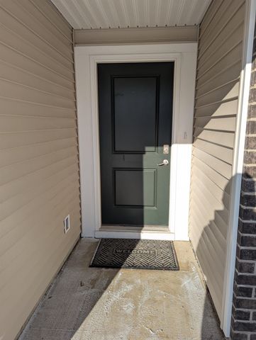 1479 Livingston Lakes Way, Fort Wayne, IN 46818