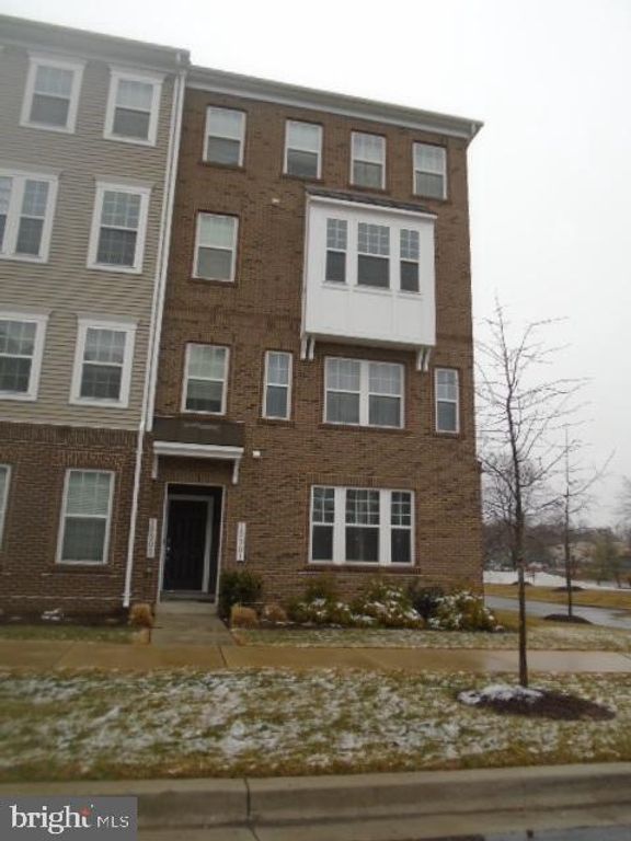 10501 NEIL ARMSTRONG WAY, Lanham, MD 20706