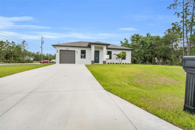 1201 E 7th ST, Lehigh Acres, FL 33972