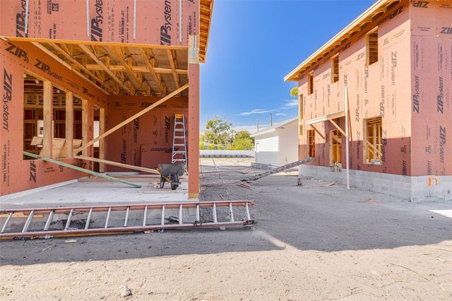 461 47TH AVENUE N, St Petersburg, FL 33703