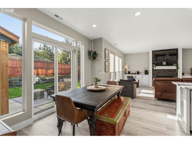 87716 OAKS ORCHARD Rd, Veneta, OR 97487