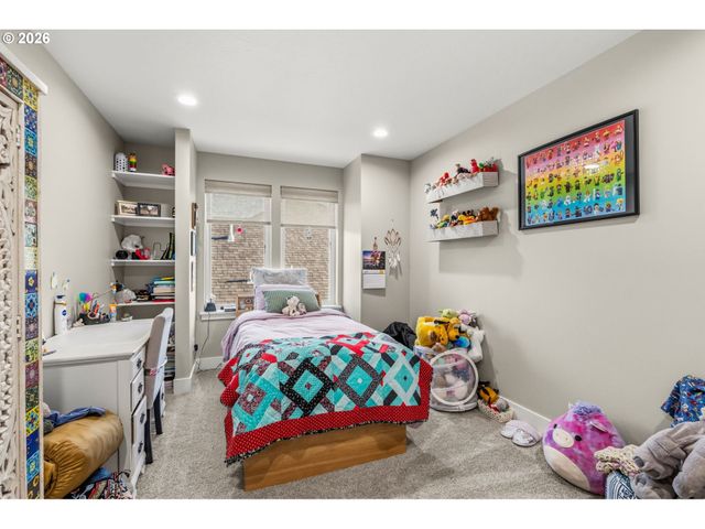 87716 OAKS ORCHARD Rd, Veneta, OR 97487