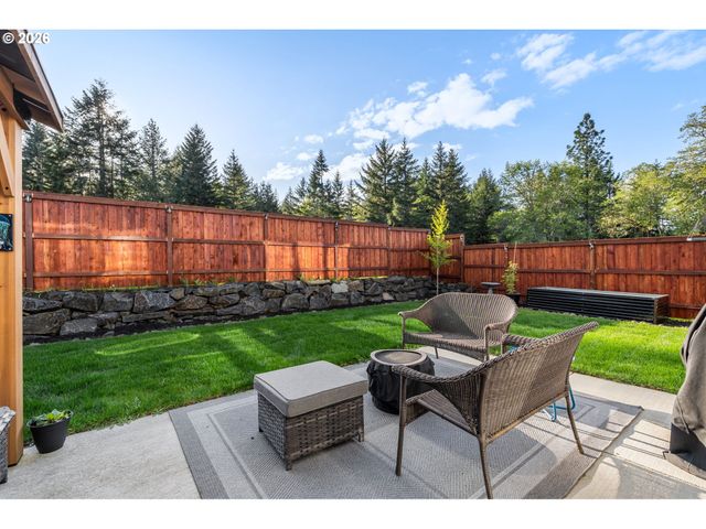 87716 OAKS ORCHARD Rd, Veneta, OR 97487