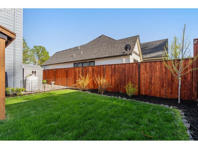 87716 OAKS ORCHARD Rd, Veneta, OR 97487
