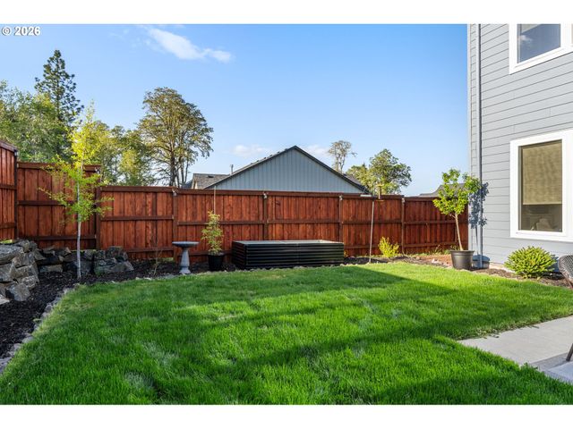 87716 OAKS ORCHARD Rd, Veneta, OR 97487