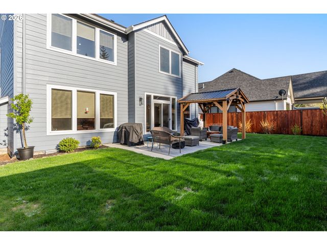87716 OAKS ORCHARD Rd, Veneta, OR 97487