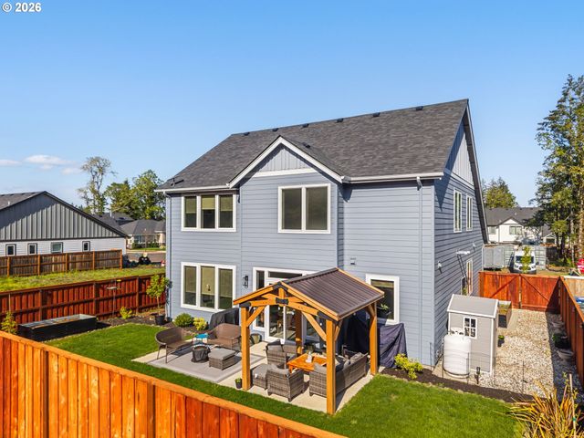 87716 OAKS ORCHARD Rd, Veneta, OR 97487