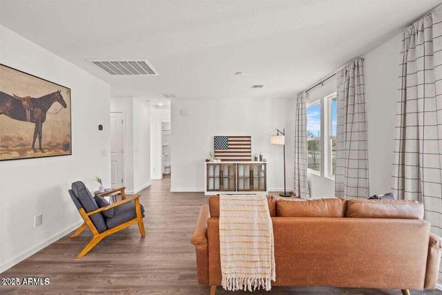 20581 E Cholla Drive, Cordes Lakes, AZ 86333