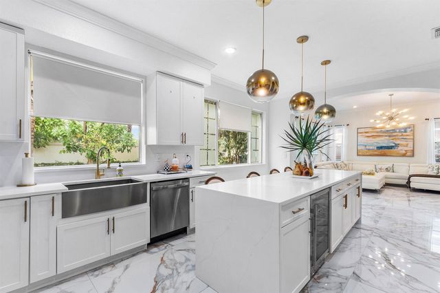 599 Cresta Circle, West Palm Beach, FL 33413