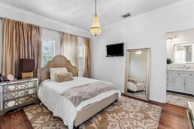 599 Cresta Circle, West Palm Beach, FL 33413