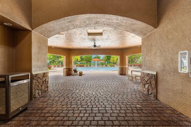599 Cresta Circle, West Palm Beach, FL 33413