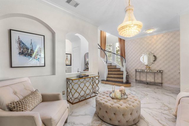 599 Cresta Circle, West Palm Beach, FL 33413