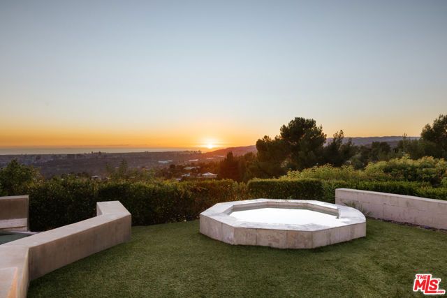 301 Trousdale Place, Beverly Hills, CA 90210