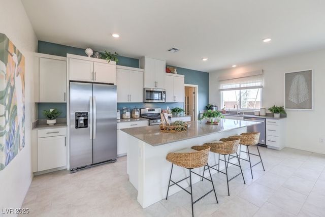 1289 Johnson Creek Lane 120, North Las Vegas, NV 89084