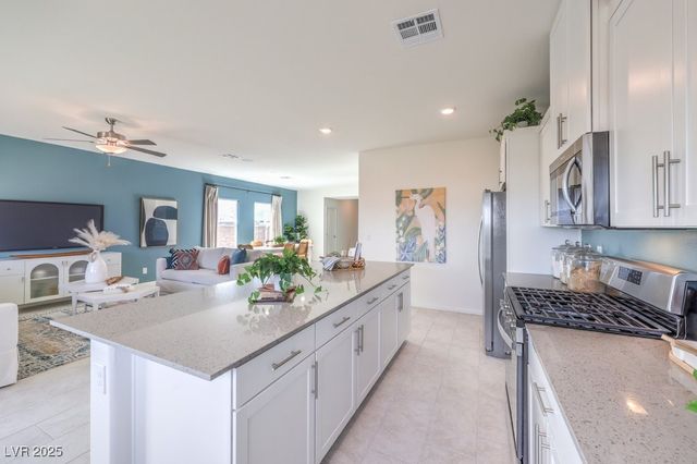 1289 Johnson Creek Lane 120, North Las Vegas, NV 89084