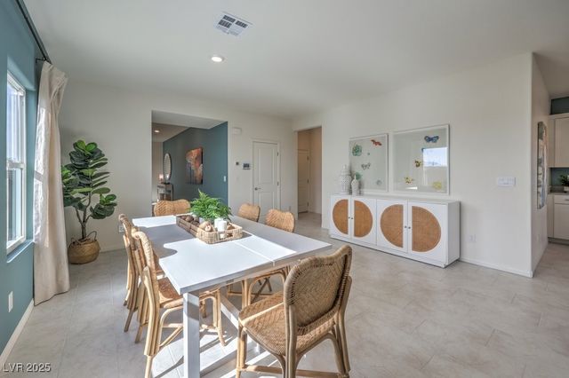 1289 Johnson Creek Lane 120, North Las Vegas, NV 89084