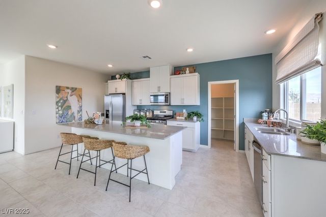 1289 Johnson Creek Lane 120, North Las Vegas, NV 89084