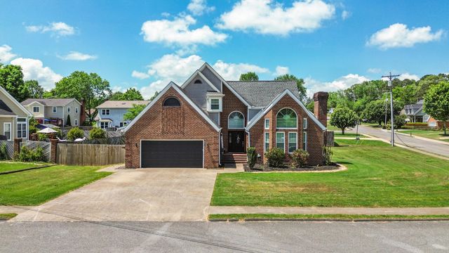 215 Hunters Run Circle, NW, Cleveland, TN 37312