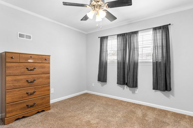 215 Hunters Run Circle, NW, Cleveland, TN 37312