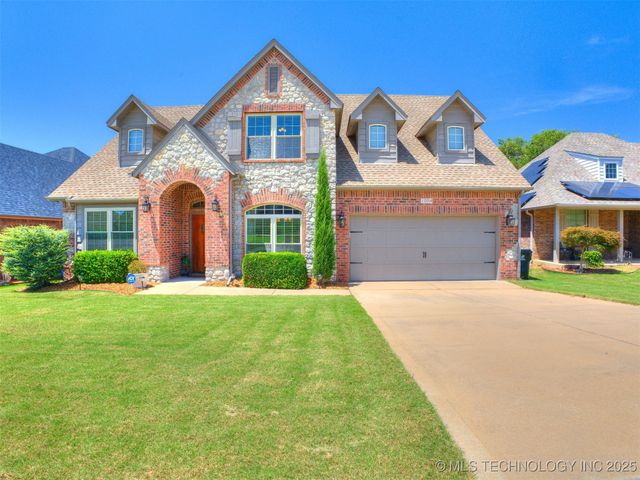 1004 W Elmira Street, Broken Arrow, OK 74012