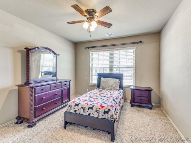 1004 W Elmira Street, Broken Arrow, OK 74012