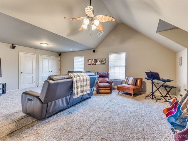 1004 W Elmira Street, Broken Arrow, OK 74012