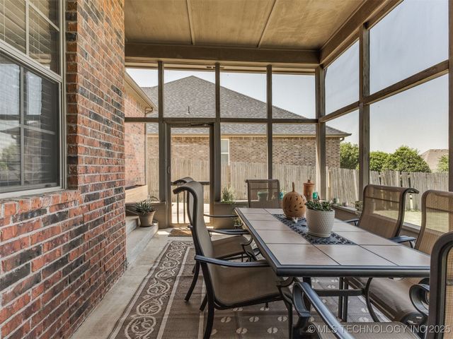 1004 W Elmira Street, Broken Arrow, OK 74012