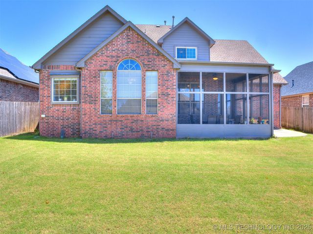 1004 W Elmira Street, Broken Arrow, OK 74012