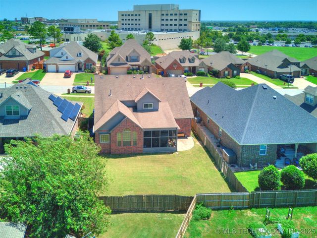 1004 W Elmira Street, Broken Arrow, OK 74012