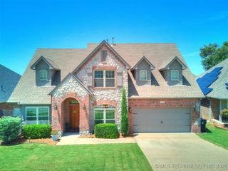 1004 W Elmira Street, Broken Arrow, OK 74012