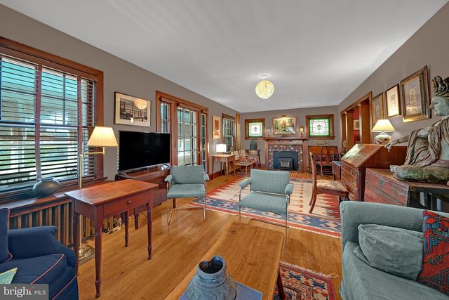 24 E PROSPECT ST, Hopewell, NJ 08525