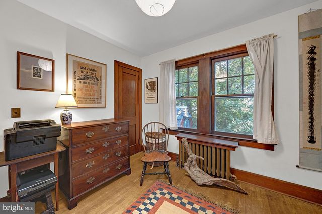 24 E PROSPECT ST, Hopewell, NJ 08525