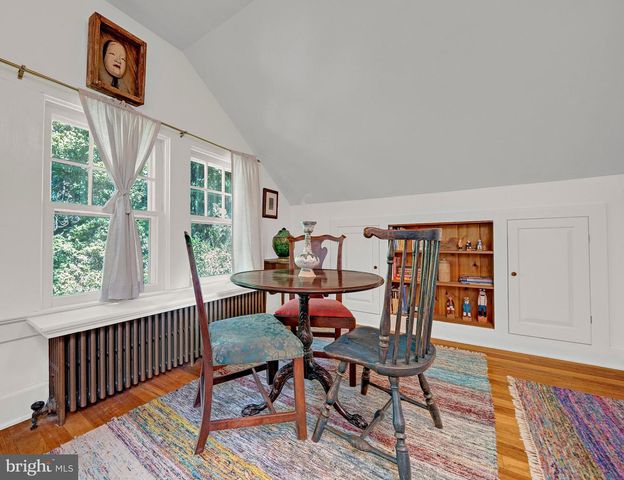 24 E PROSPECT ST, Hopewell, NJ 08525