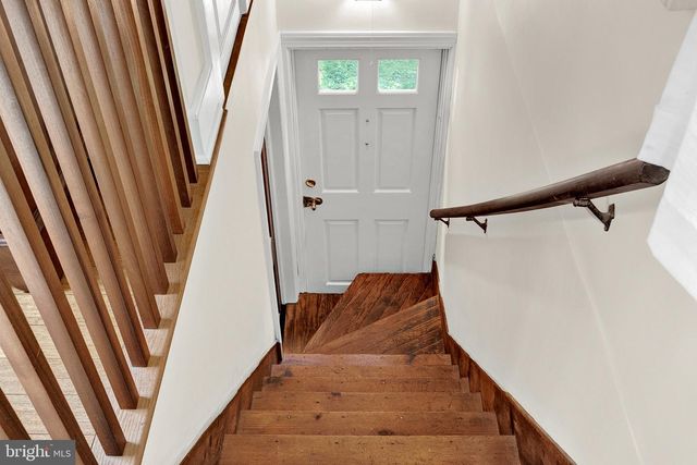 24 E PROSPECT ST, Hopewell, NJ 08525