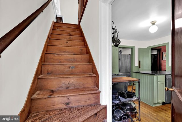 24 E PROSPECT ST, Hopewell, NJ 08525