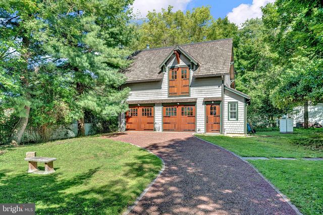 24 E PROSPECT ST, Hopewell, NJ 08525