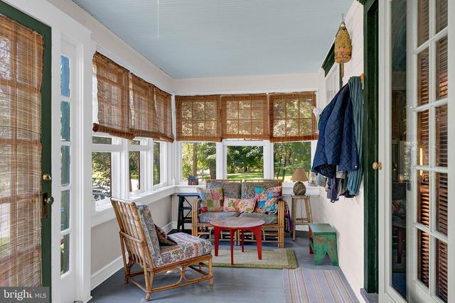 24 E PROSPECT ST, Hopewell, NJ 08525