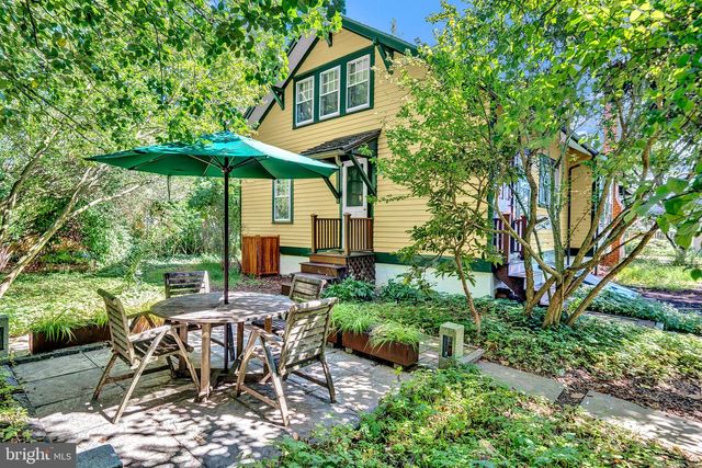 24 E PROSPECT ST, Hopewell, NJ 08525