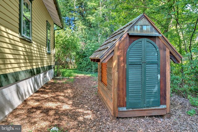 24 E PROSPECT ST, Hopewell, NJ 08525